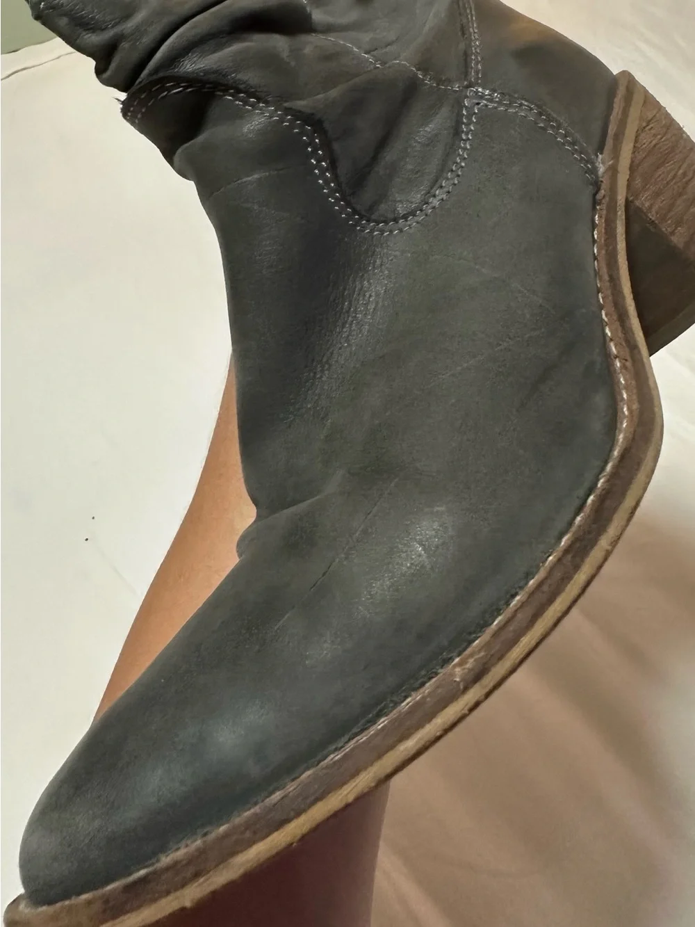Apology Charcoal Western Ankle Boots – Women’s Size 6